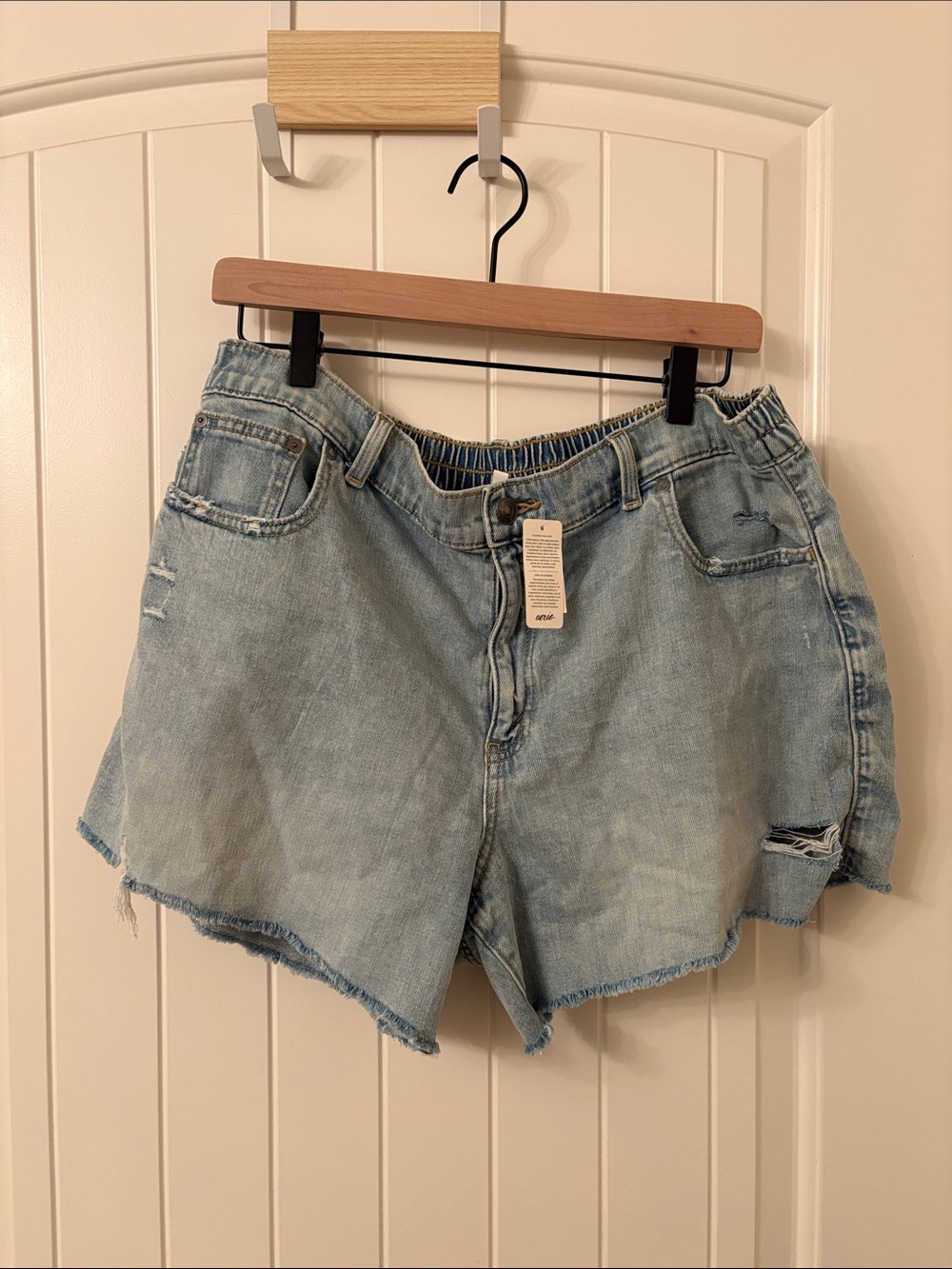 Light Wash Denim Shorts - Casual Arie Women's Shorts